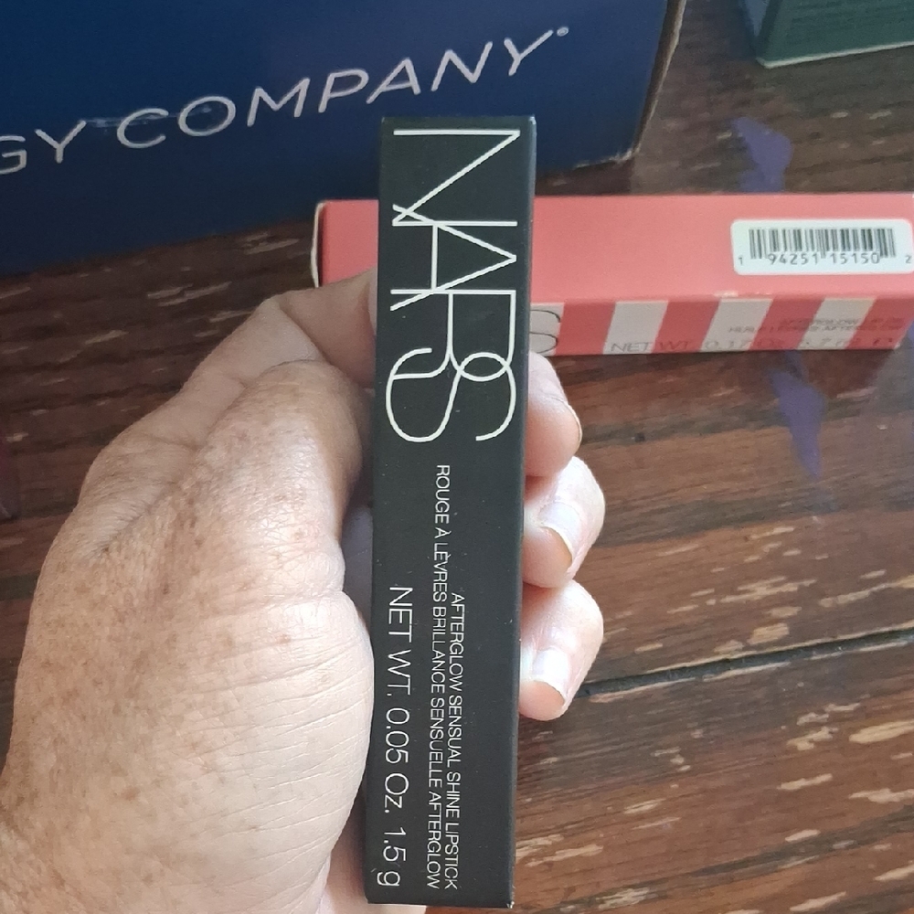 NARS Afterglow Lipstick in Black and Pink